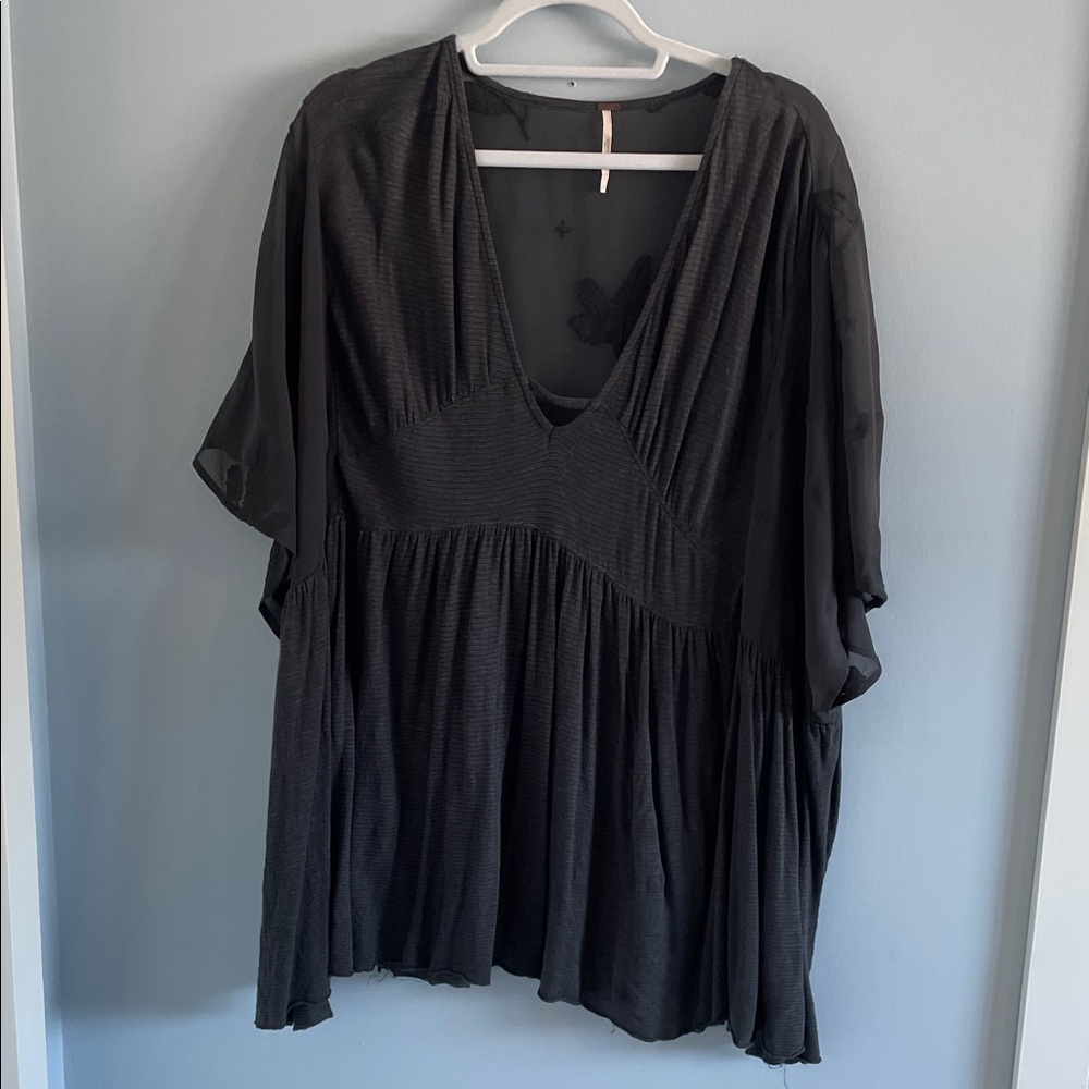 Boho V-Neck Flowy Womens Top in Charcoal Gray - Picture 7 of 15
